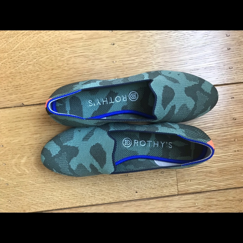 Rothys camo loafers in size 8